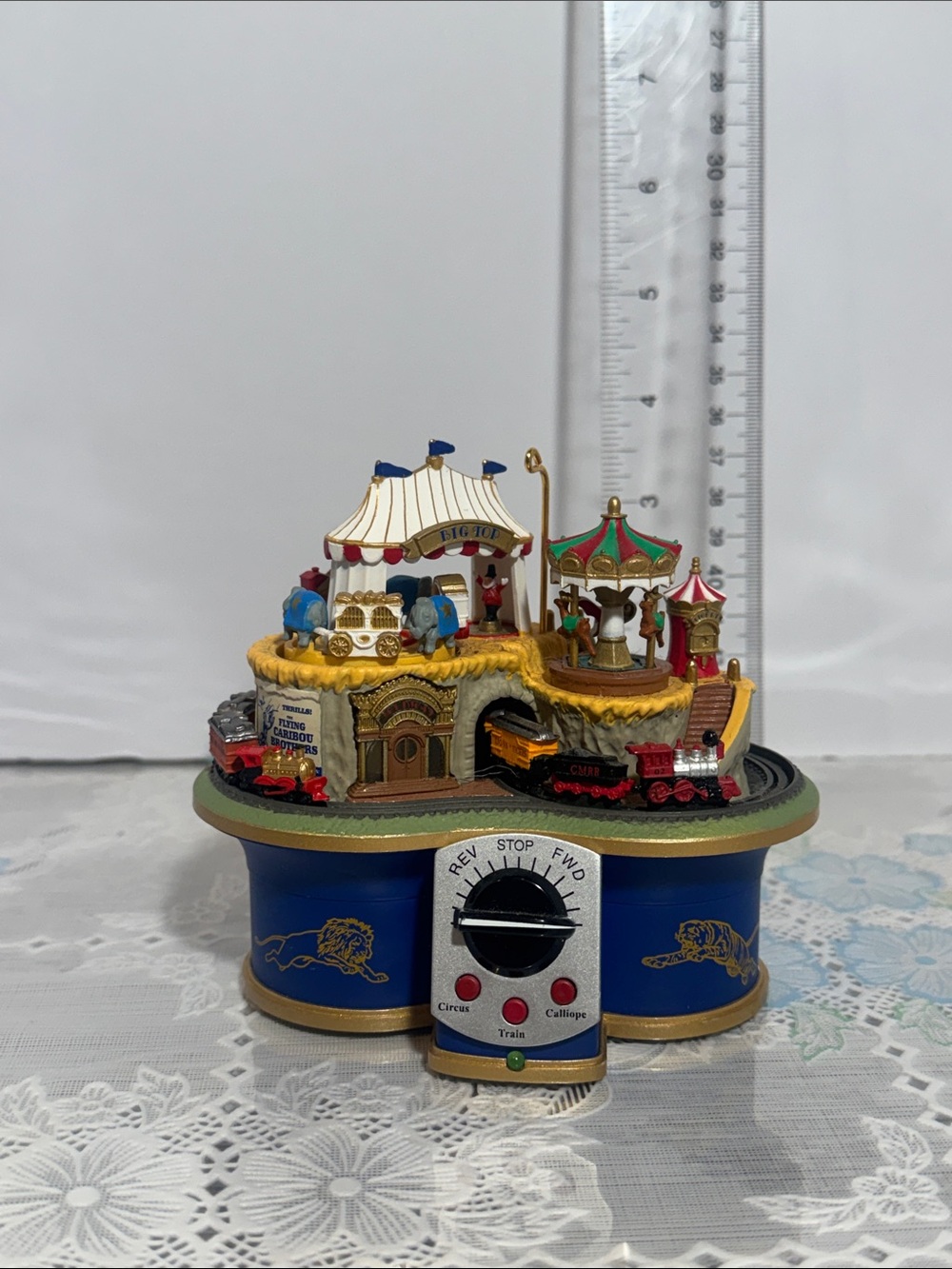Hallmark Animated Circus Display Big Top Train Carousel Calliope Lights Sound